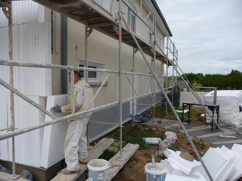 Isolation par l’extérieur 35 Guipry Ille et Vilaine – pose de panneaux isolants